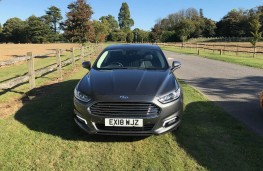 Ford Mondeo Hybrid, front